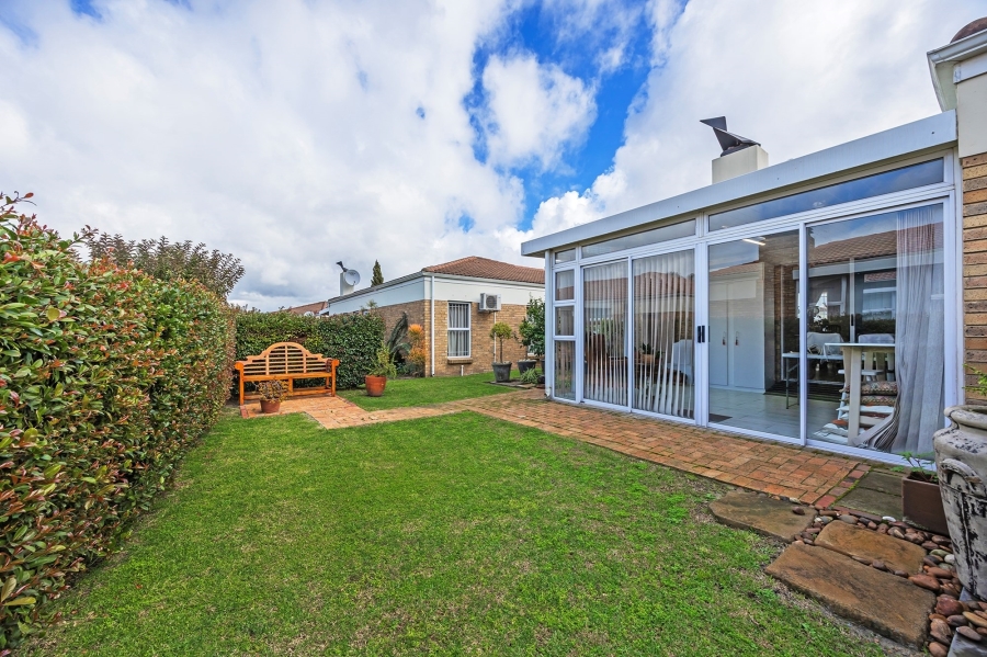 2 Bedroom Property for Sale in Protea Heights Western Cape